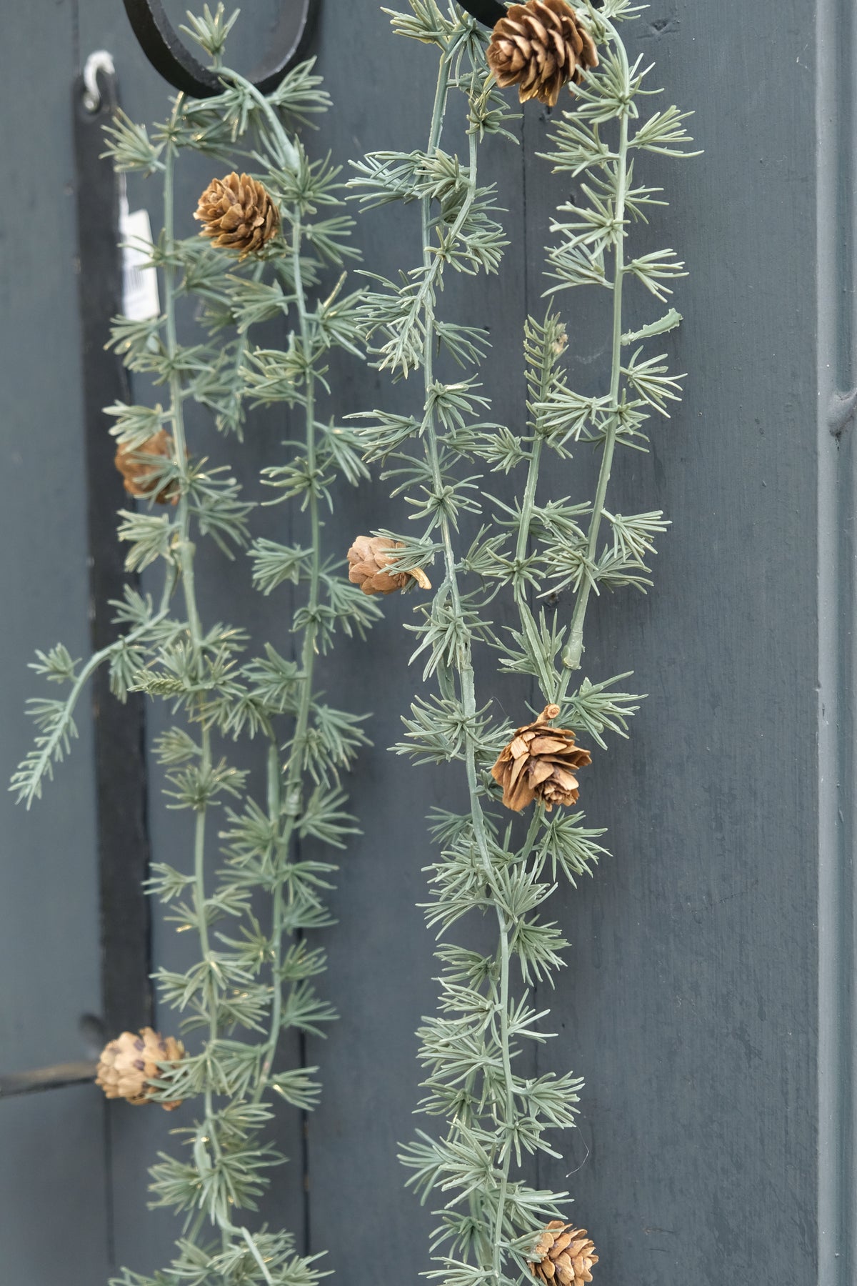 Künstliche Zederngirlande